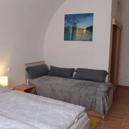 Han/Misafirhane U Pidly