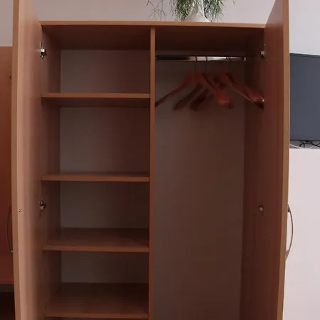 U Pidly Han/Misafirhane